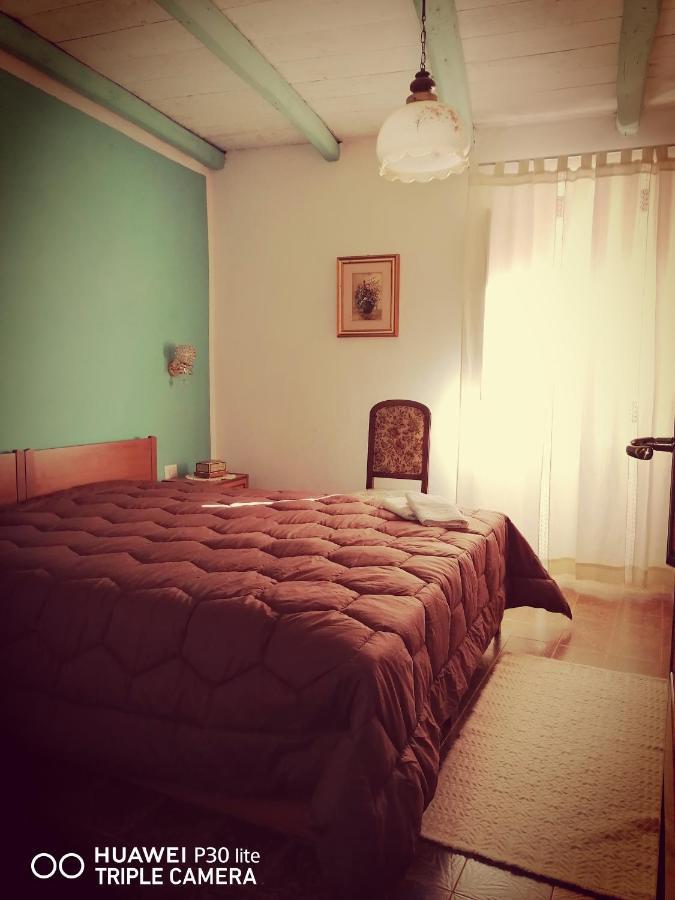 La Casa Di Luisa Apartment Santu Lussurgiu Luaran gambar